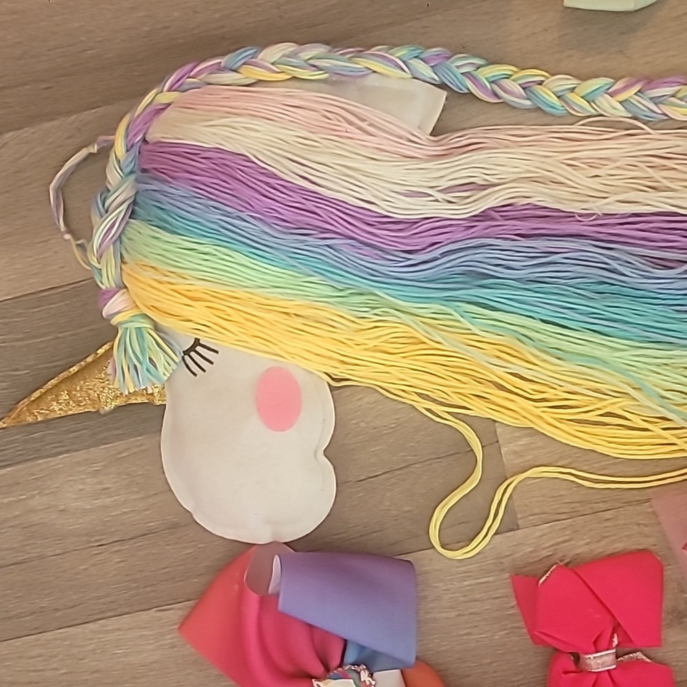 JOJO Siwa Bundle Of 25 Bows Plus Unicorn Hair Accessory Holder - Picture 4 of 9